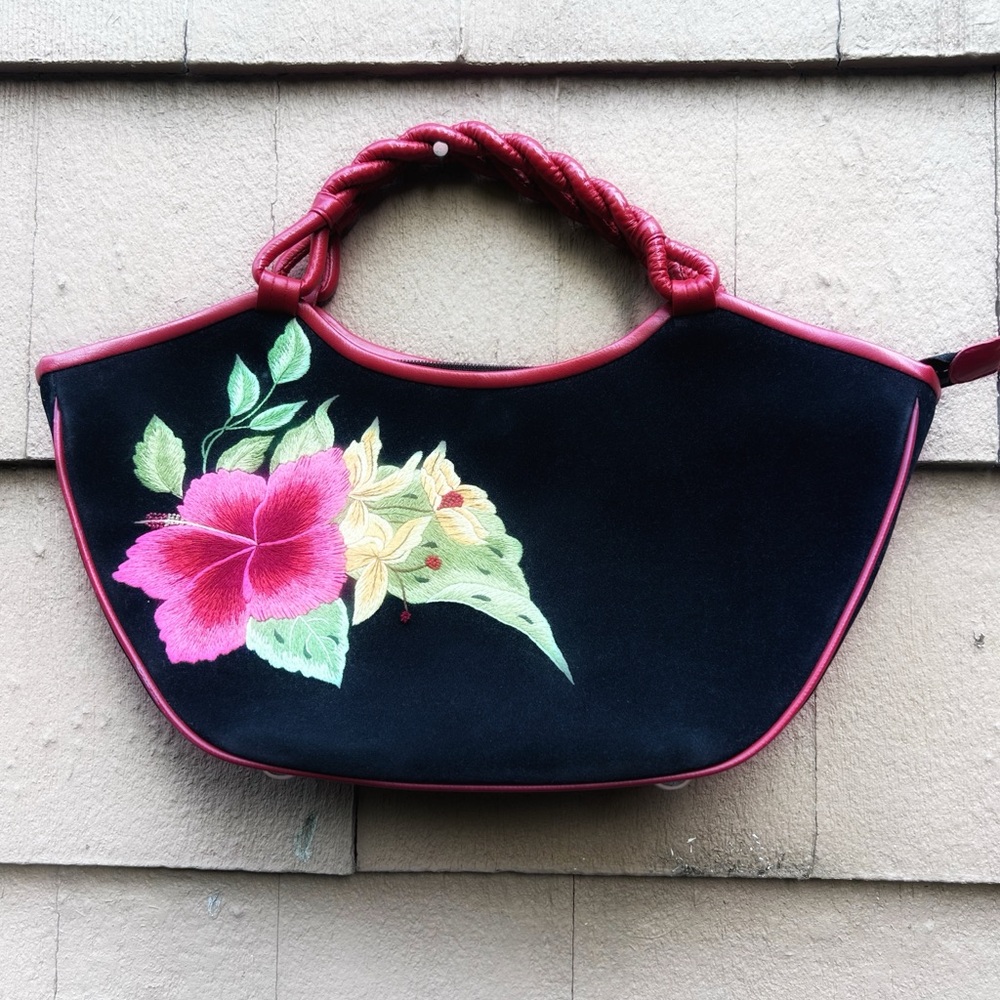 Chic Black and Pink Floral Embroidered Shoulder Bag